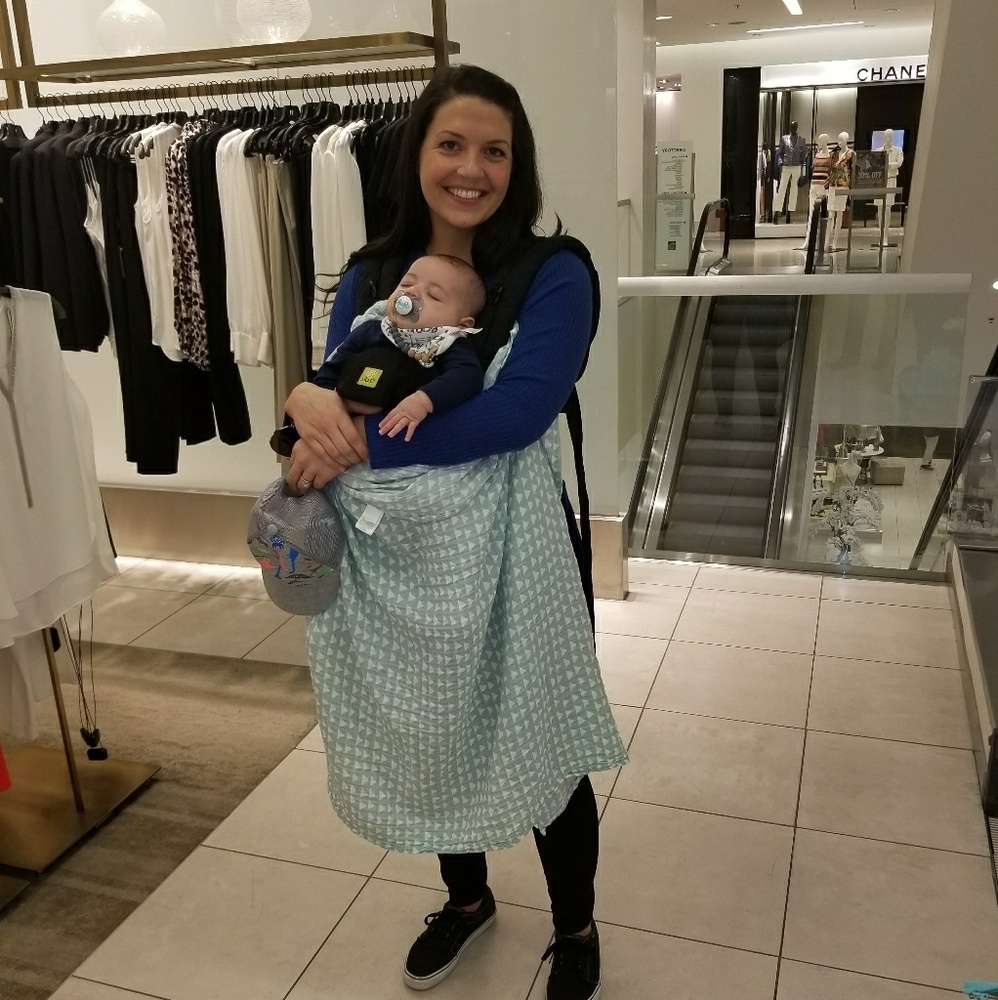 Meet your Posher, Holly